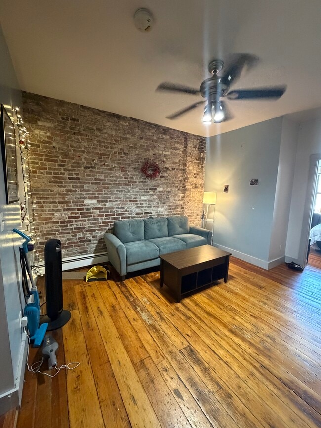 Building Photo - 750 Huntington Ave Unit 2