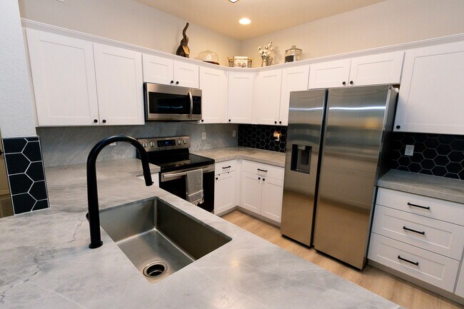 Photo - 9369 Amison Cir Unidad 103