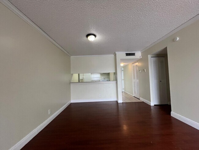 Photo - 8560 Sherman Cir N