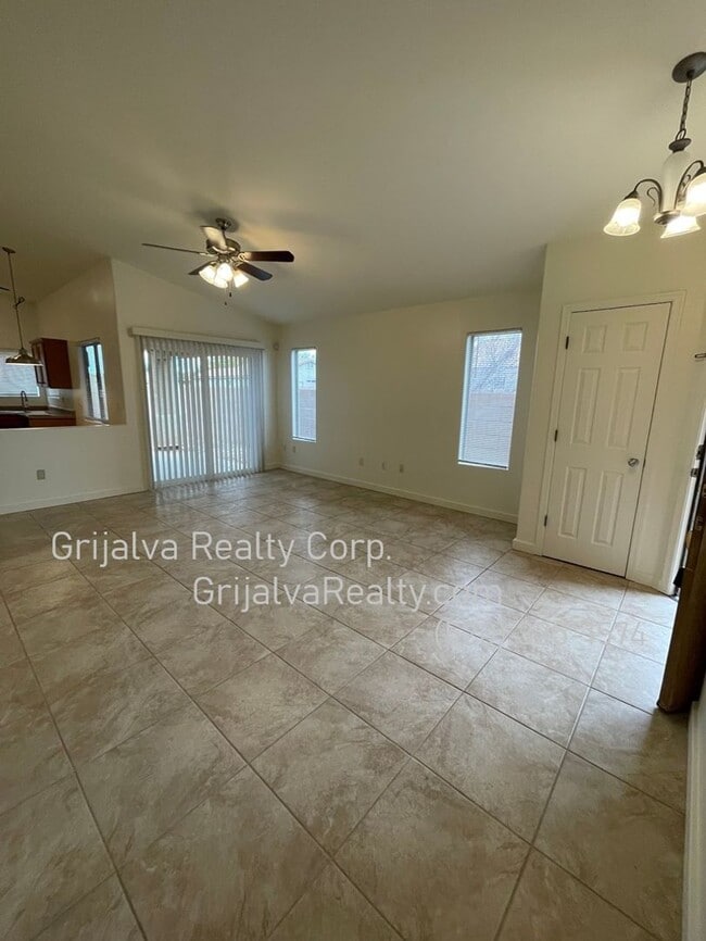 Photo - Lovely 3 Bedroom, 2 Bath Star Valley House for Rent (Valencia/Wade)