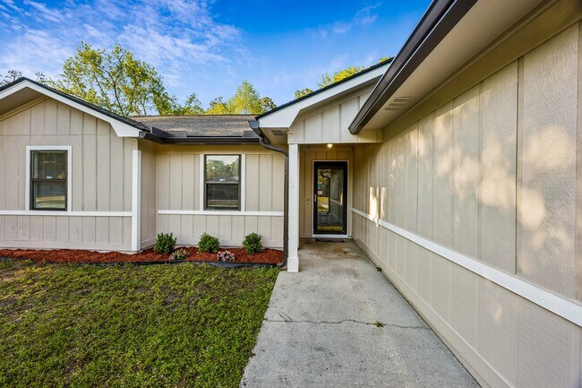 Photo - 132 Woodvalley Ct