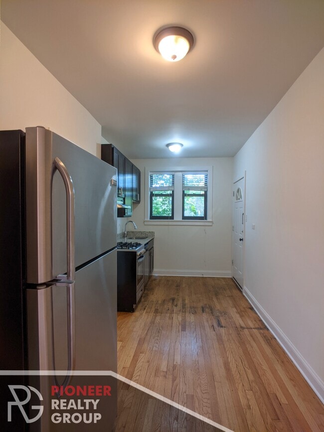 Photo - 4036 N Ashland Ave Unit 4036-3E