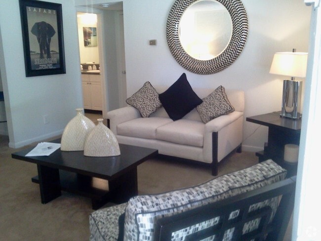 Living Area - Heather Ridge