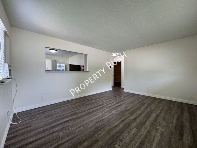 Photo - 2100 Bennett Ave