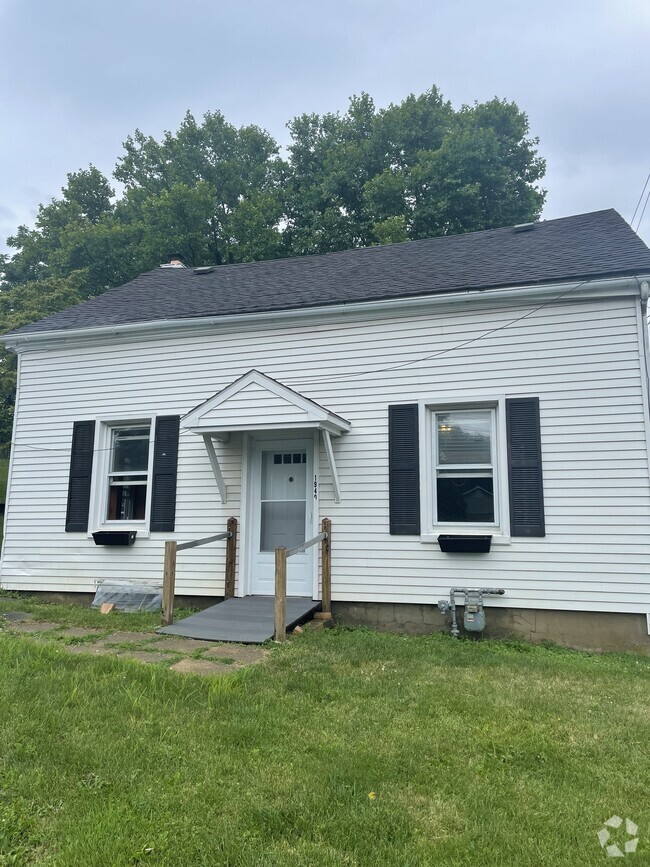 Building Photo - 1940 Willow Park Rd Rental