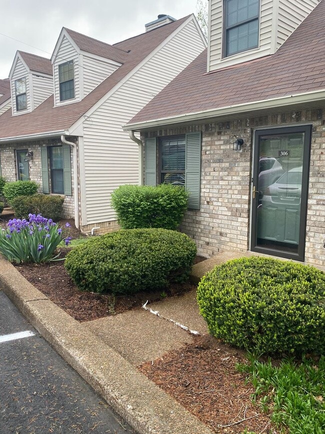 Photo - Spacious 4BR Townhome with Finished Basement & Community Amenities