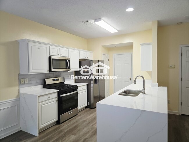 223 Regent Square