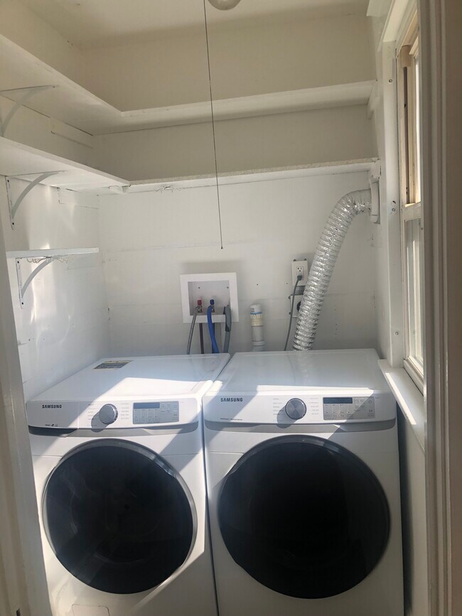 Photo - 1144 Boulevard