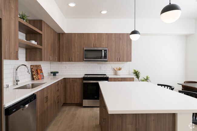 3BR, 2.5BA - 1,426SF - Kitchen