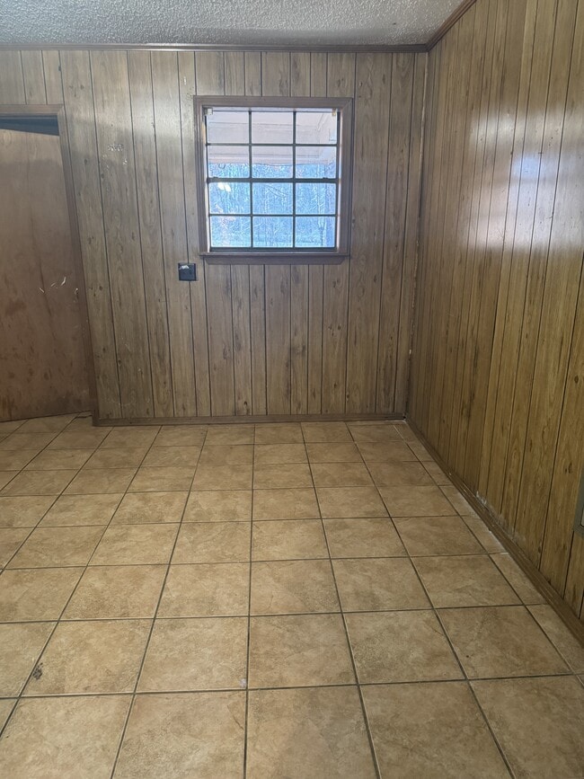 Photo - 1206 Rosewood Dr