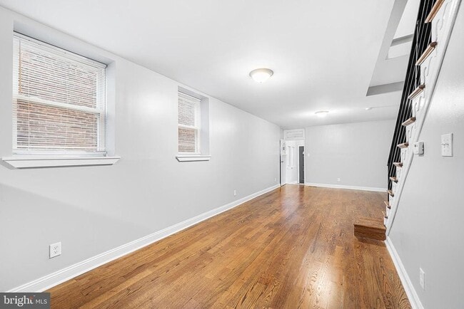 Photo - 3645 Emerald St