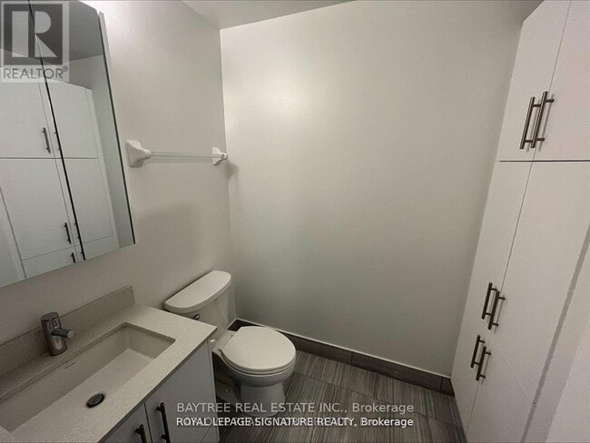 Photo - 95 Oneida Crescent Unit 409