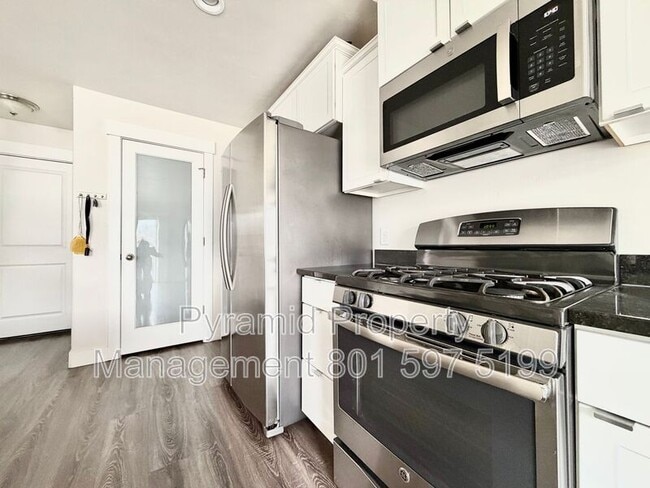 Photo - 15122 Gallant Dr