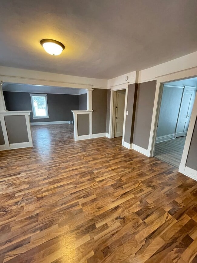 Photo - 606 N 60th Ave W Unidad Upper