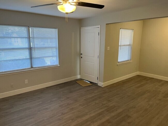 Photo - 1909 Dorothy Dr