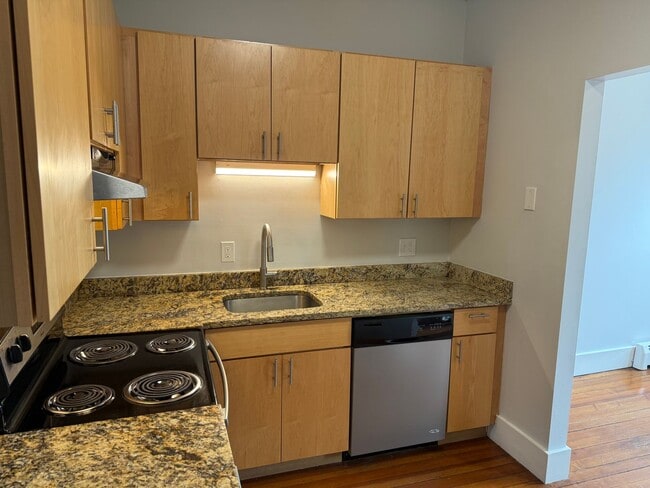 105 Main St Unit 303