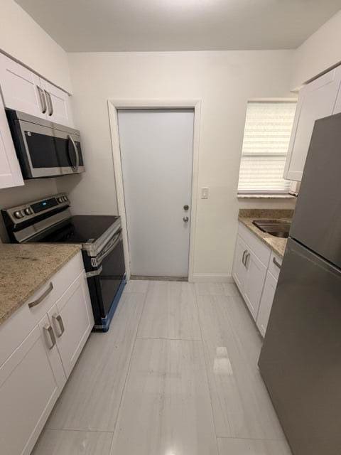 Photo - 968 W 9th St Unidad B2