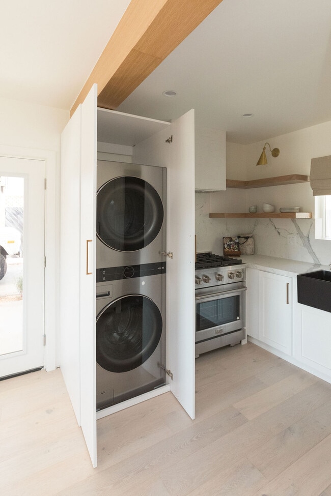 Photo - 1114 Buena Vista Way