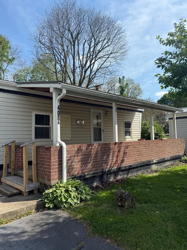 Building Photo - 408 S Carlisle St Unit 408A
