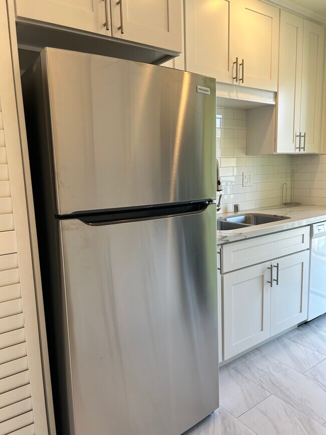 3445 Carmona Ave Unit 3445 Carmona Ave