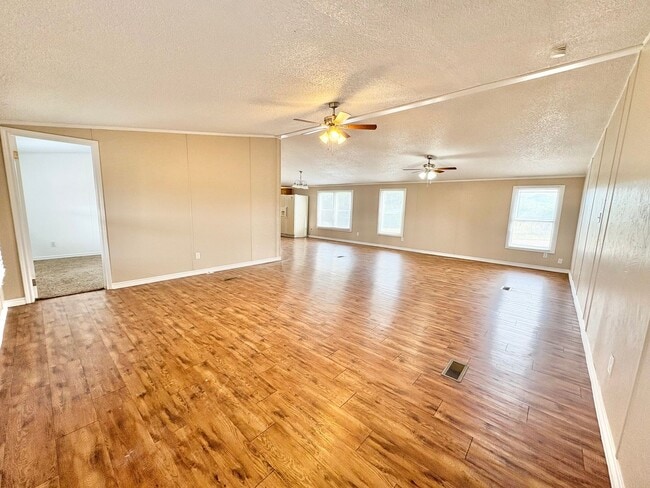 Photo - *AVAILABLE NOW* An absolute must see! 5 bedrooms, 3 baths in Burnet, TX.