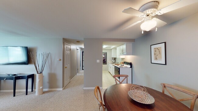 2-bedroom West Dining Area