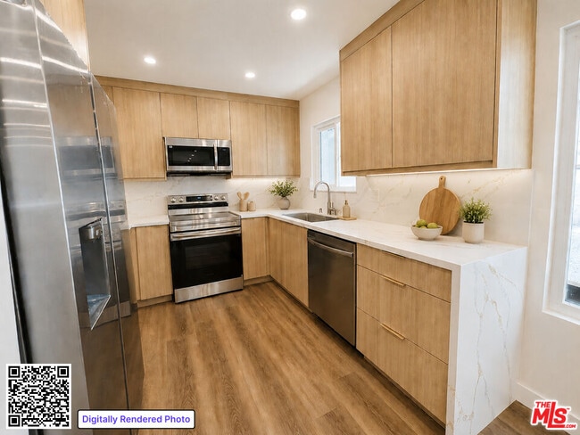 2449 Beachwood Dr