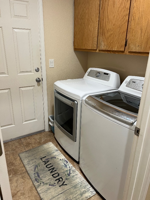 Photo - 2364 Burgundy Way