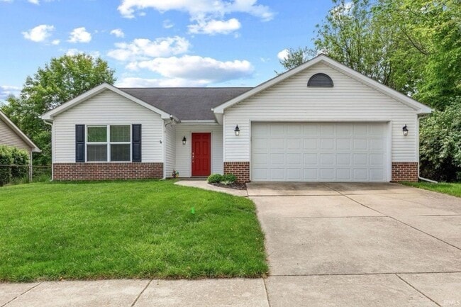 Building Photo - Charming 3BR Home with Sunroom Near Purdue University