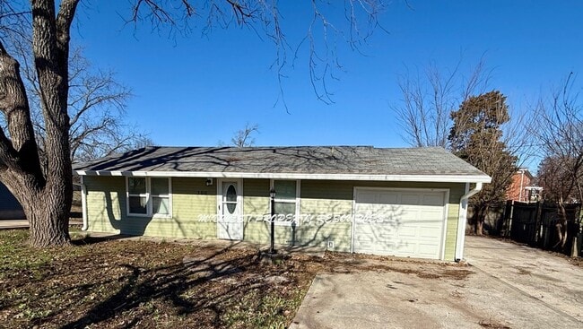 Building Photo - 2 Bedroom Bungalow in Holden