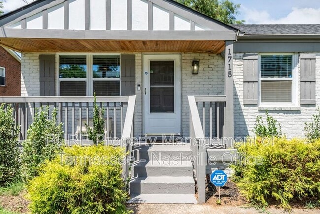 Photo - 1715 24th Ave N