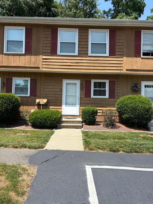 Building Photo - 343 Chicopee St Unit 42