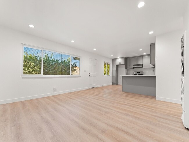 Photo - 308 S Laurel St Unit C