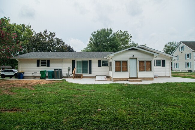 Building Photo - 699 S Old Mill Rd