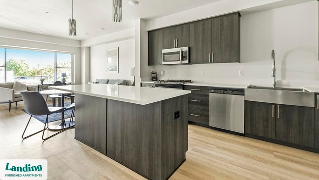 11505 NE Yacht Harbor Dr Unidad D211