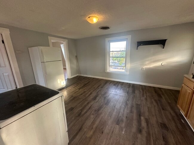 Photo - 24 N Main St Unit 3