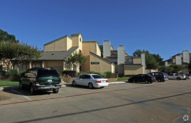 Pine Ridge Apartments - Pine Ridge Apartments