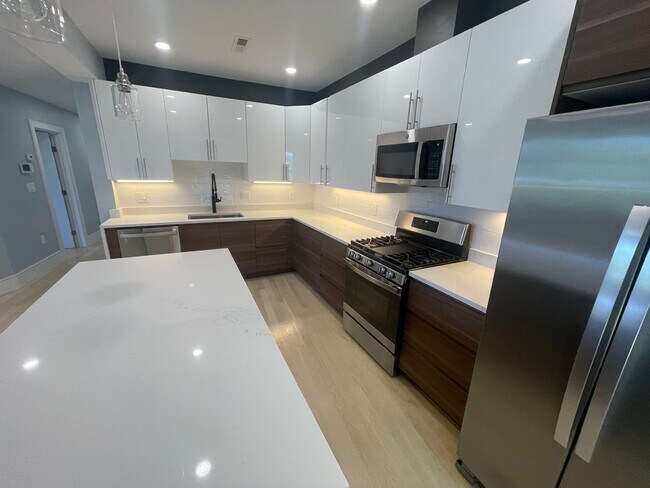 Photo - 9 University Rd Unit 3A