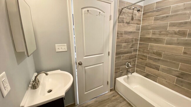 Photo - 813 N 41st St Unit 2
