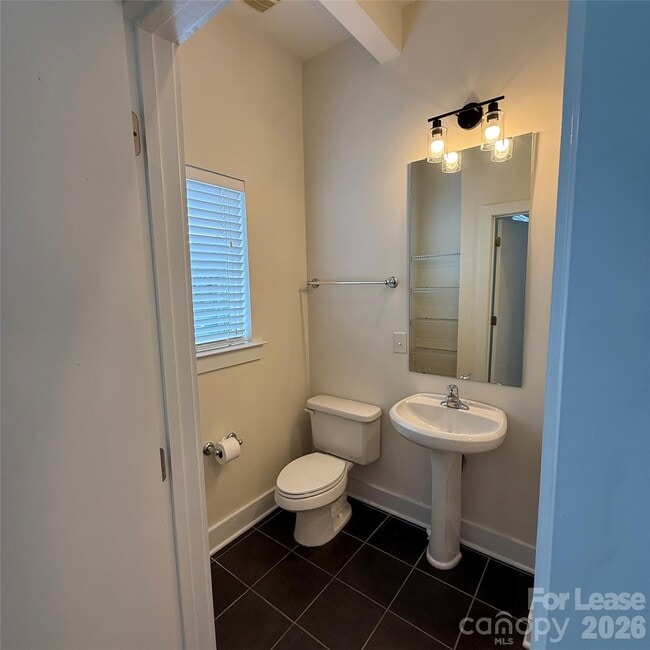 Photo - 617 Mcninch St