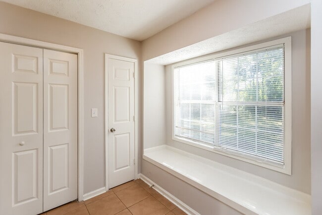 Photo - 3810 Greenbrook Dr