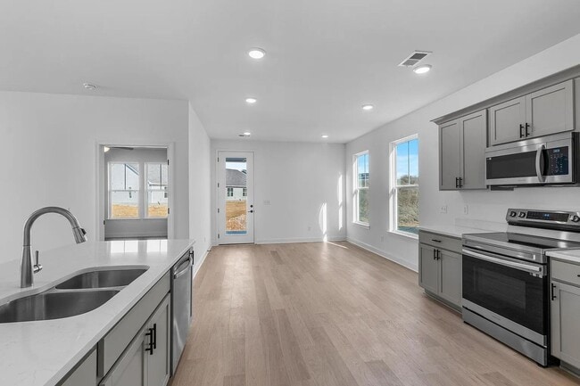 Photo - MOVE-IN SPECIAL!!!! One Month Free Rent! D...