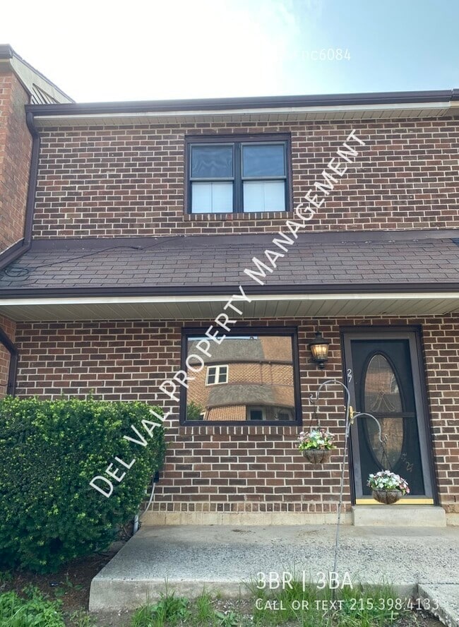 Photo - 27 Markel Rd Townhome