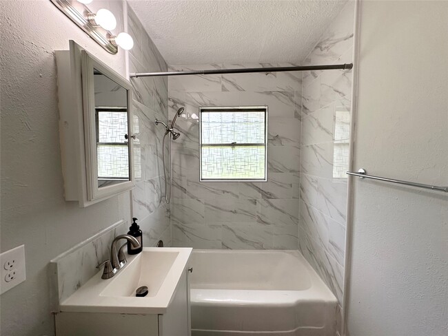 Photo - 3723 Cosby St