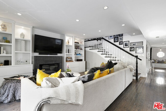 Photo - 5176 Don Pio Dr