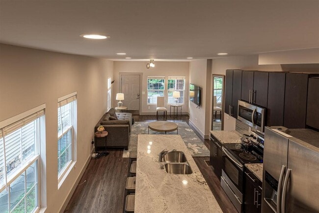 Photo - 2418 Indianola Ave