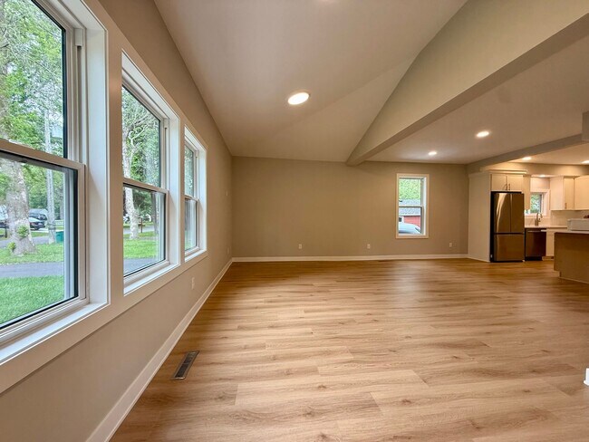 Photo - Stunning 3BR/3BA Orono Home Available 8/15. Walk to Lake Minnetonka!