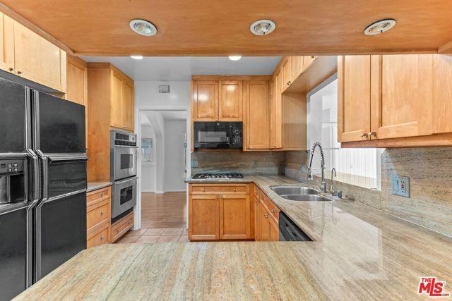 Photo - 2148 Veteran Ave