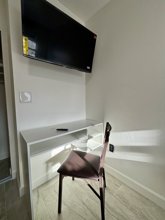 Photo - 1620 N 23rd Ave Unit E3