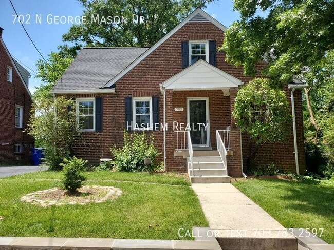 Building Photo - 702 N George Mason Dr Rental